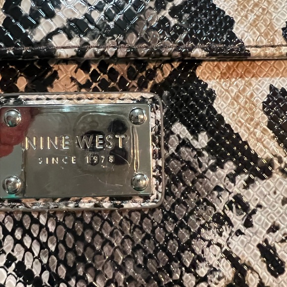 Snake Print Clutch - Picture 3 of 5